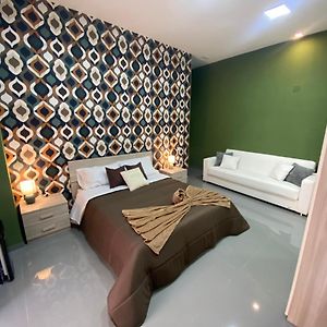Habitación Grande con Cama King